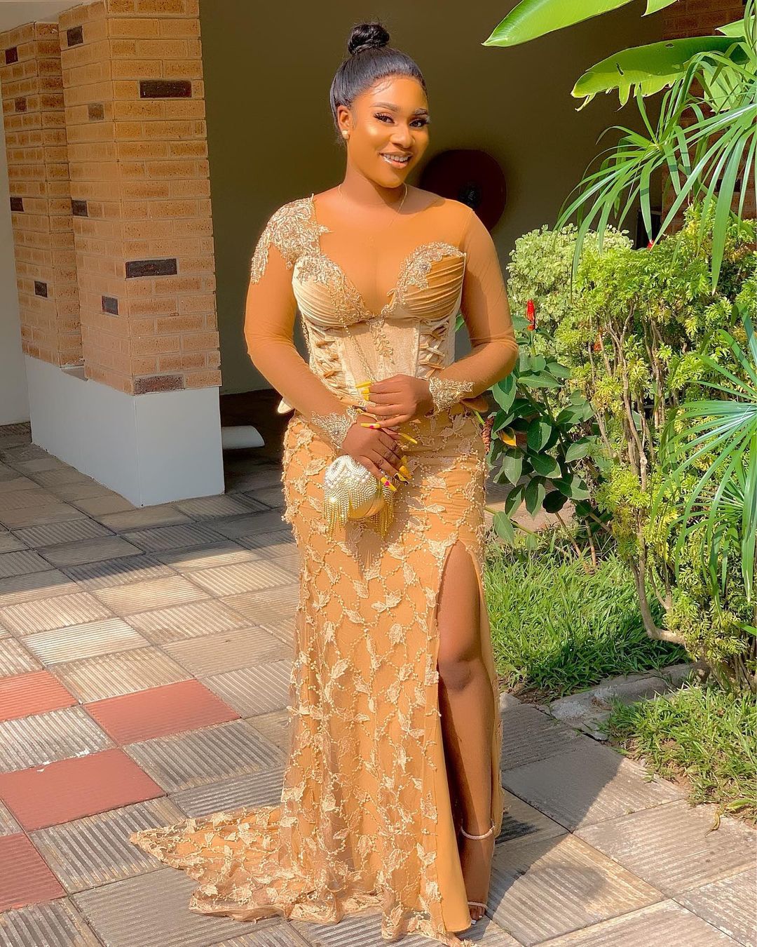 2022 Plus Size Arabic Aso Ebi Gold Mermaid Sexy Prom Dresses Lace Beaded Sheer Neck Evening Formal Party Second Reception Gowns Dress ZJ306