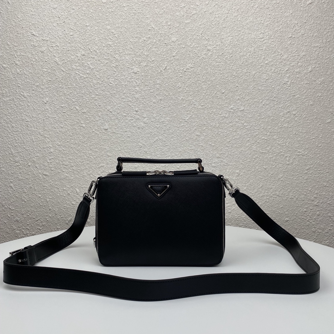 Mens designer Handbags Messenger bags Luxurys men crossbody Designers small postman slanting size:22x16x6cm, 1#packing bag
Mens designer Handbags Messenger bags Luxurys men crossbody Designers small postman slanting size:22x16x6cm, 1#packing bag