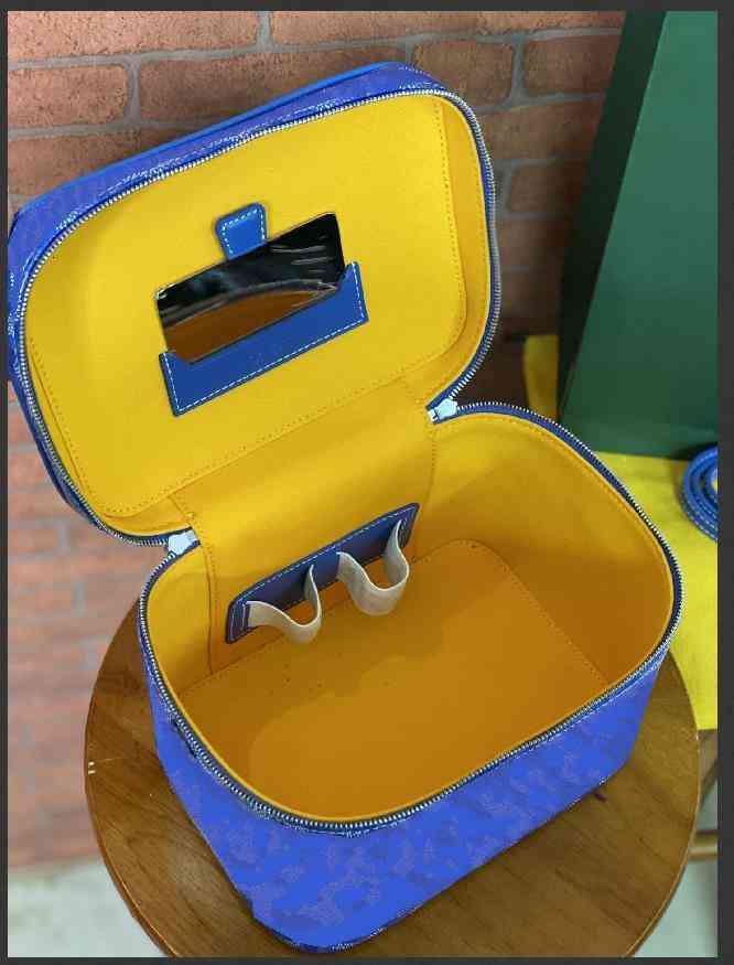 bags 2022 New Fashion portable gyaTote cosmetic bag Simple Shoe top quality Travel Wash Dust of finishing Customized logo Home Cowhide, Box
bags 2022 New Fashion portable gyaTote cosmetic bag Simple Shoe top quality Travel Wash Dust of finishing Customized logo Home Cowhide, Box