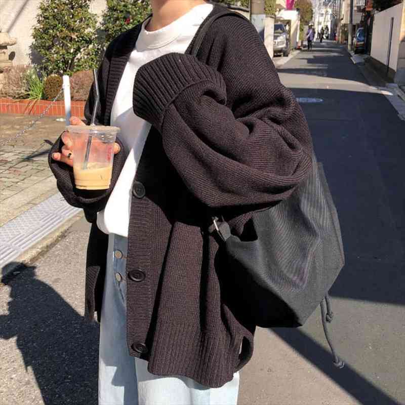 korean style fashion loose women sweaters casual solid color long-sleeved v-neck single-breasted cardigan coat female, White;black
korean style fashion loose women sweaters casual solid color long-sleeved v-neck single-breasted cardigan coat female, White;black