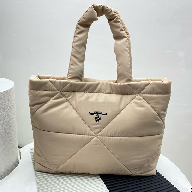 Women Handbag Tote Shopping Bag Cotton Suit Bag Light Large Capacity Package Fashion Nylon Handbags High Quality
Women Handbag Tote Shopping Bag Cotton Suit Bag Light Large Capacity Package Fashion Nylon Handbags High Quality
