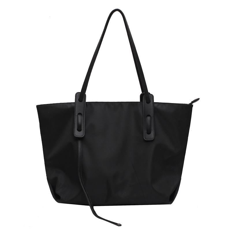 Evening Bags The 2021 Ins Single Shoulder Bag Capacity Of Female Fashion Tote Handbag, Black
Evening Bags The 2021 Ins Single Shoulder Bag Capacity Of Female Fashion Tote Handbag, Black