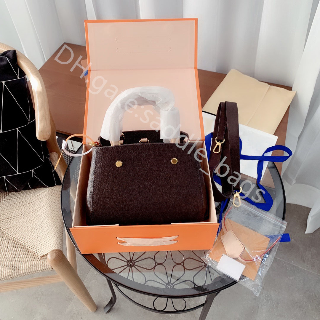 2021 SS Famous Designer Women Fashion Handbags Clutch Bags Plain Genuine Leather Open Flap Interior Zipper Pocket Rivet Casual, Color q
2021 SS Famous Designer Women Fashion Handbags Clutch Bags Plain Genuine Leather Open Flap Interior Zipper Pocket Rivet Casual, Color q