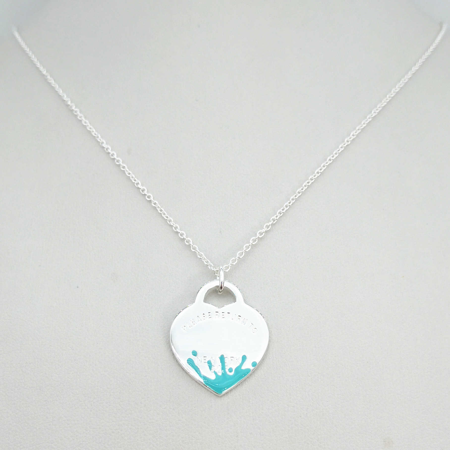 Enamel S925 Sterling Silver Blue Pink Splash Ladies Heart-shaped Classic Sterling Silver Necklace Jewelry Holiday Gift Q0531
Enamel S925 Sterling Silver Blue Pink Splash Ladies Heart-shaped Classic Sterling Silver Necklace Jewelry Holiday Gift Q0531