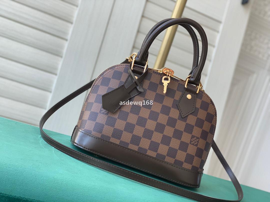Top Quality Alma Bb Fashion Women Bags Chain Messenger Bag Leather Handbags Shell WalletGGLVLouis
Vitton YSL
VUTTON, Red;black
Top Quality Alma Bb Fashion Women Bags Chain Messenger Bag Leather Handbags Shell WalletGGLVLouis
Vitton YSL
VUTTON, Red;black