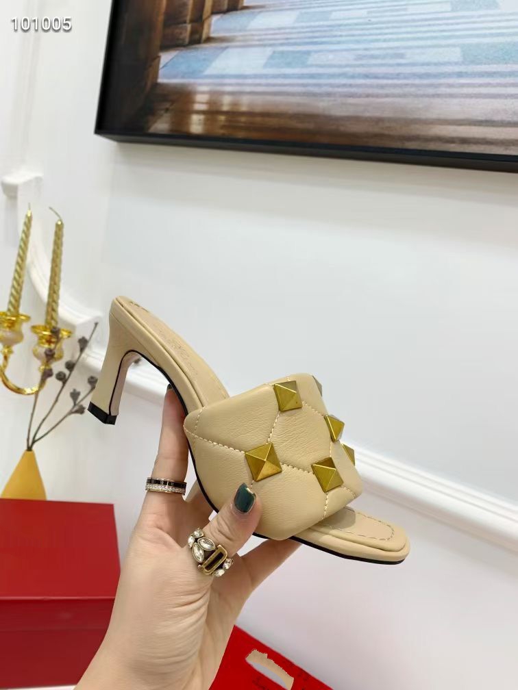 Valentin The new 2021 matte leather slippers with square lips, open-toed flats for women in sizes 35-42 KJM0002
Valentin The new 2021 matte leather slippers with square lips, open-toed flats for women in sizes 35-42 KJM0002