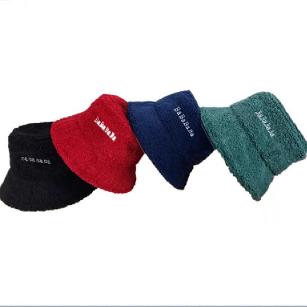 2021 fashion classic style cotton hat, multi-functional hat .unisex. Necessary for young men and women in the wardrobe. Four colors can be selected. Letter printing.
2021 fashion classic style cotton hat, multi-functional hat .unisex. Necessary for young men and women in the wardrobe. Four colors can be selected. Letter printing.