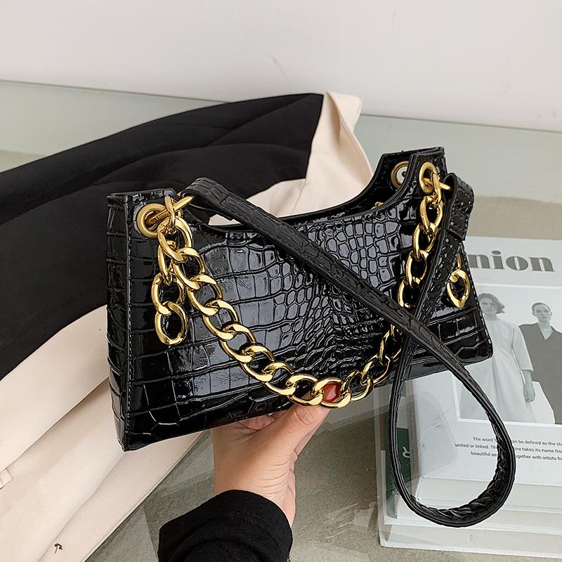 Crocodile pattern Chain Tote bag 2021 New Quality PU Leather Women's Designer Handbag Square Armpit bag Vintage Shoulder Bags, Black
Crocodile pattern Chain Tote bag 2021 New Quality PU Leather Women's Designer Handbag Square Armpit bag Vintage Shoulder Bags, Black