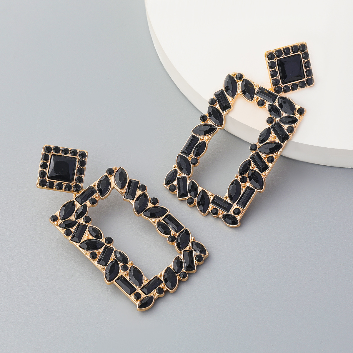 Geometric Rhinestone Drop Earrings for Women Oversize Rectangle Dangles Fashion Design Street Party Statement Earring Gifts Bling Iced Out Jewelry Acc