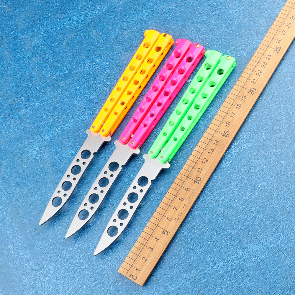 Fluorescent Tricolor Cool Sports 440C Blade Halipine Swing Knife Blunt Bladeless Stainless Steel Handle Swing Tail Training Knife
Fluorescent Tricolor Cool Sports 440C Blade Halipine Swing Knife Blunt Bladeless Stainless Steel Handle Swing Tail Training Knife