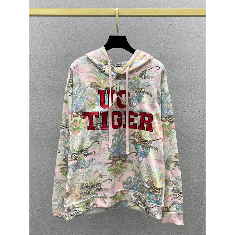 Luxury Designer Brand Women Embroidery Letter Print Hoodie Fashion Thick Sweatshirts Long Sleeve Loose Casual Street wear Female Hooded Pullover, Black
Luxury Designer Brand Women Embroidery Letter Print Hoodie Fashion Thick Sweatshirts Long Sleeve Loose Casual Street wear Female Hooded Pullover, Black