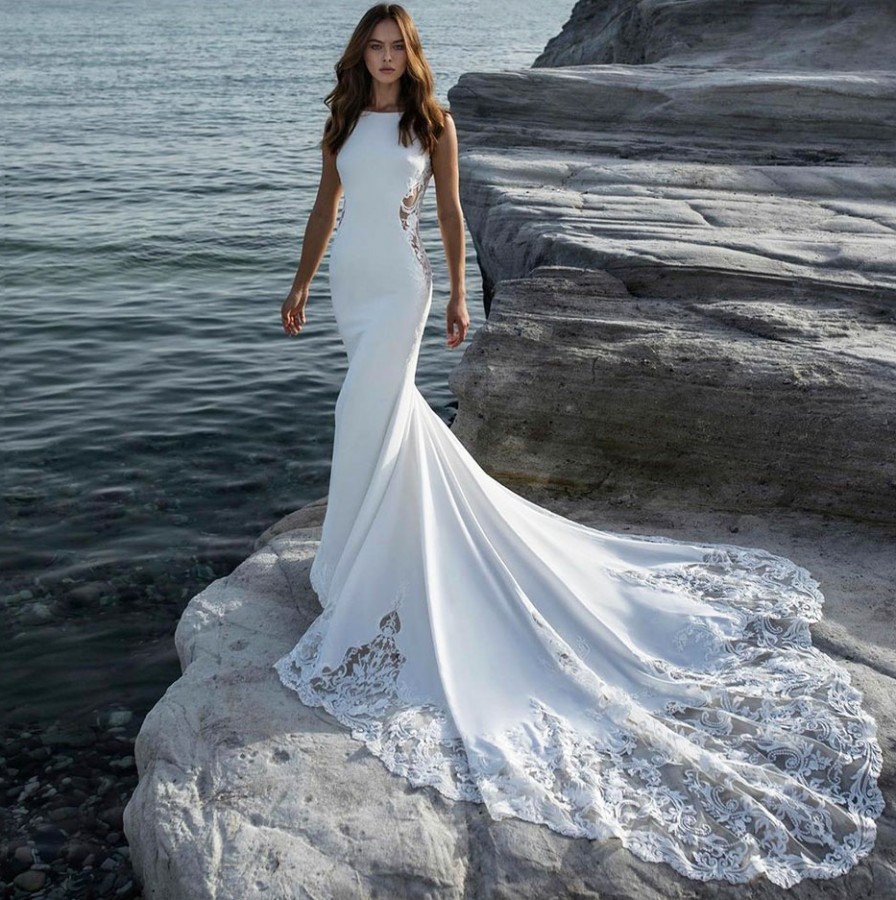 White Satin Mermaid Wedding Dress Boho Lace Appliques Scoop Royal Train Backless Bridal Gowns 2022 vestido de novia Robe De Mariage