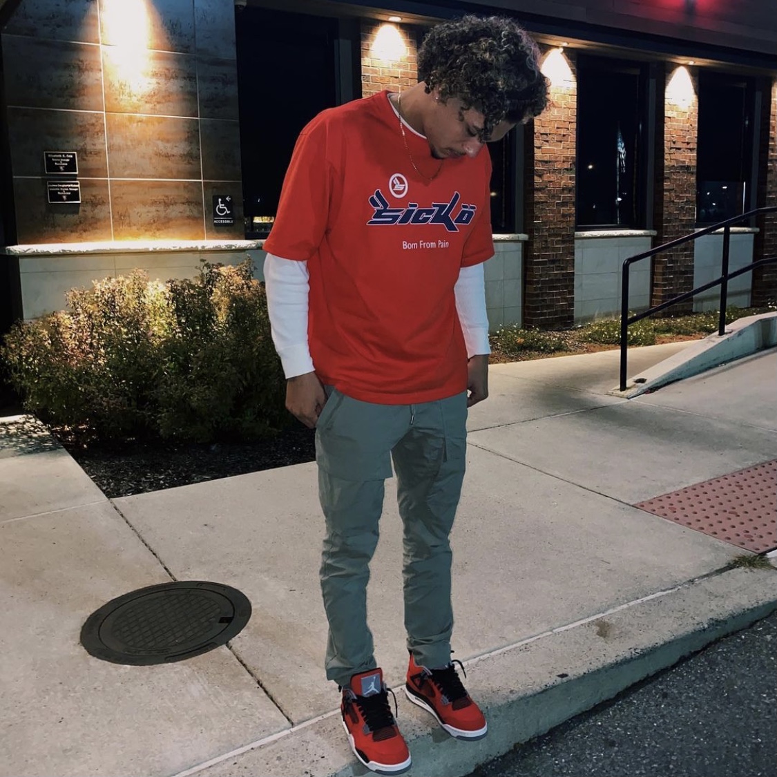 Red Color 22ss T-shirt Men Women High Quality Tops Tee Summer Style -XL, Red color + navy letter
Red Color 22ss T-shirt Men Women High Quality Tops Tee Summer Style -XL, Red color + navy letter