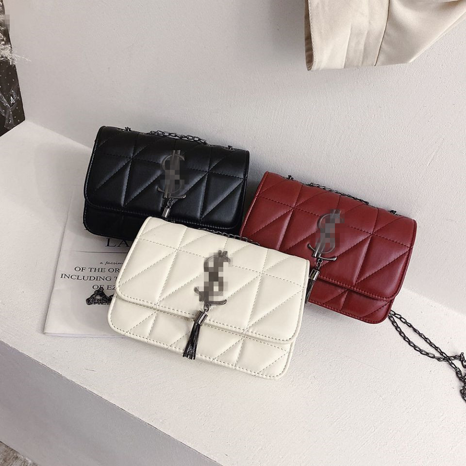 Fashion personality outside the female bag shopping comfortable leisure High quality leather Special offer