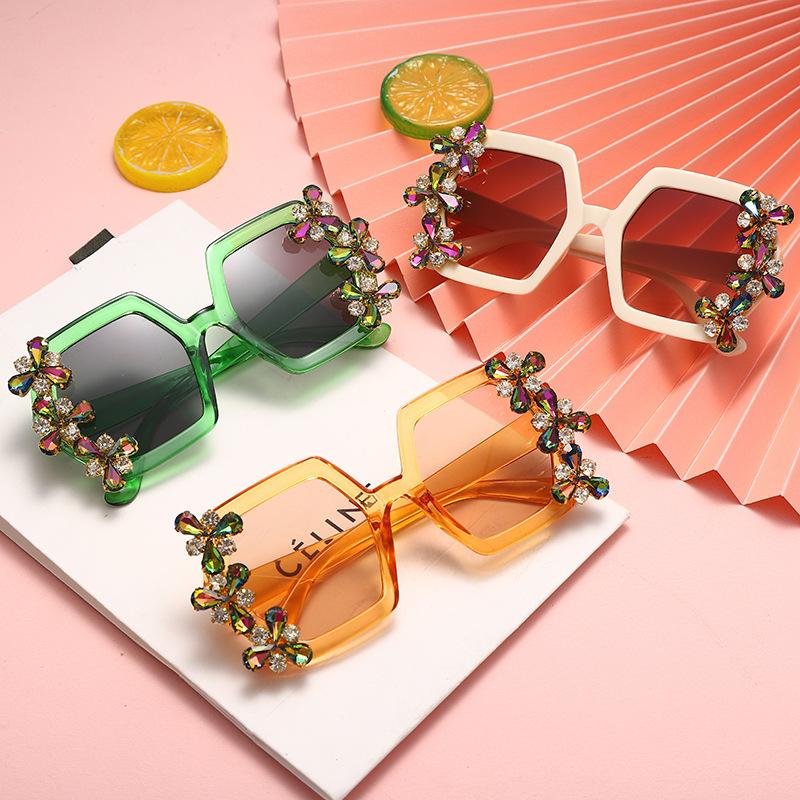 Sunglasses Fashion Brand Designer Square Women Large Frame Diamond Men Lady Rhinestone Candy Color Sun Glasses UV400
Sunglasses Fashion Brand Designer Square Women Large Frame Diamond Men Lady Rhinestone Candy Color Sun Glasses UV400