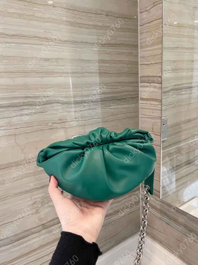 Luxury The Chain Pouch Bags Pouch Soft Calfskin Ladies Large Clutch Handbag Genuine Leather Famous Desinger Brand Hand Fashion Women Cloud Bag TOP Quality, Make up the difference
Luxury The Chain Pouch Bags Pouch Soft Calfskin Ladies Large Clutch Handbag Genuine Leather Famous Desinger Brand Hand Fashion Women Cloud Bag TOP Quality, Make up the difference