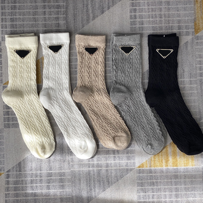 High Street Women Socks Fashion Letter Pattern Lady Brand Hosiery Girls Personality Charm Elastic Stockings, As pic
High Street Women Socks Fashion Letter Pattern Lady Brand Hosiery Girls Personality Charm Elastic Stockings, As pic