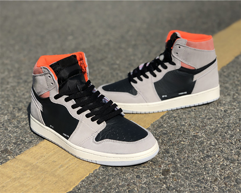 High-top "Neutral Grey" 1S Basketball Shoes with black khaki Men women Jumpman 1 Top calf leather Fashion outdoor Trainers Sneakers 555088-018, #1
High-top "Neutral Grey" 1S Basketball Shoes with black khaki Men women Jumpman 1 Top calf leather Fashion outdoor Trainers Sneakers 555088-018, #1