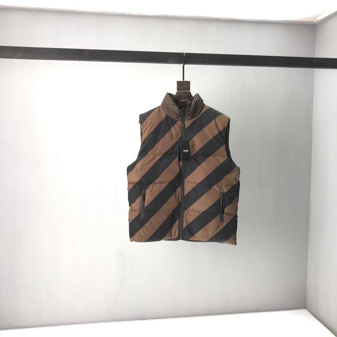2022 round neck Men's Plus Tees & Polos with cotton printing and embroidery, 100% replica of European size h4e
2022 round neck Men's Plus Tees & Polos with cotton printing and embroidery, 100% replica of European size h4e