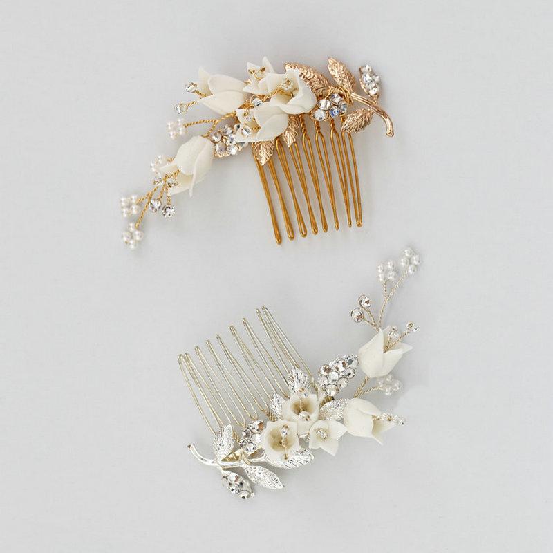 Hair Clips & Barrettes Retro White Flower Pearl Crystal Bride Comb Gold Leaf Bridal Accessories, Golden;silver
Hair Clips & Barrettes Retro White Flower Pearl Crystal Bride Comb Gold Leaf Bridal Accessories, Golden;silver