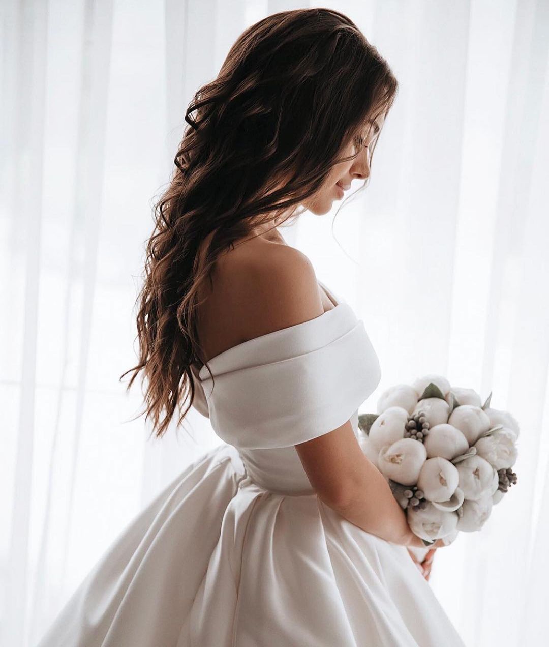 Line Charming A Wedding Dresses Off The Shoulder Neck Custom Made Plus Size Bridal Gowns Sweep Train Satin Robe De Marie