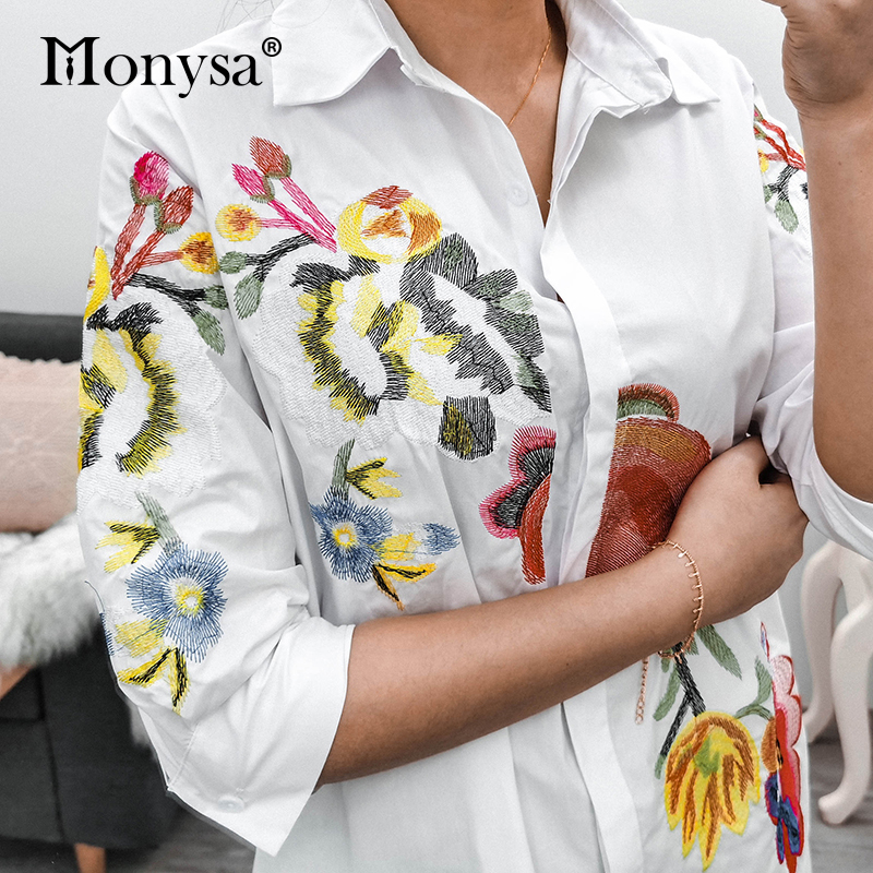 Plus Size Tops Women New Arrival Summer Half Sleeve Floral Embroidery Blouses Ladies Loose Casual Long Shirt White Blue 210225