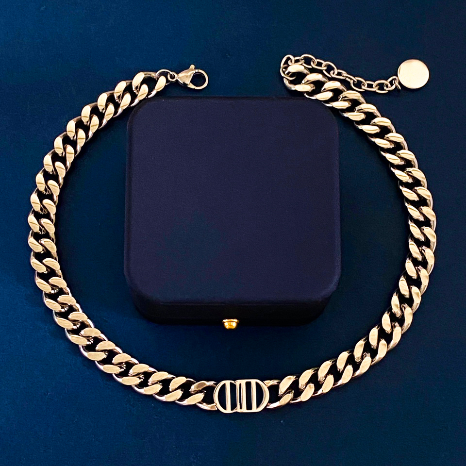 Bangle Mens Chain Hip Hop Necklace Gold Cuban Link Bracelet Bracelets 18k Gold Plated Miami Chains Accessories With Jewelry Pouches Pochette Bijoux Wholesale
Bangle Mens Chain Hip Hop Necklace Gold Cuban Link Bracelet Bracelets 18k Gold Plated Miami Chains Accessories With Jewelry Pouches Pochette Bijoux Wholesale