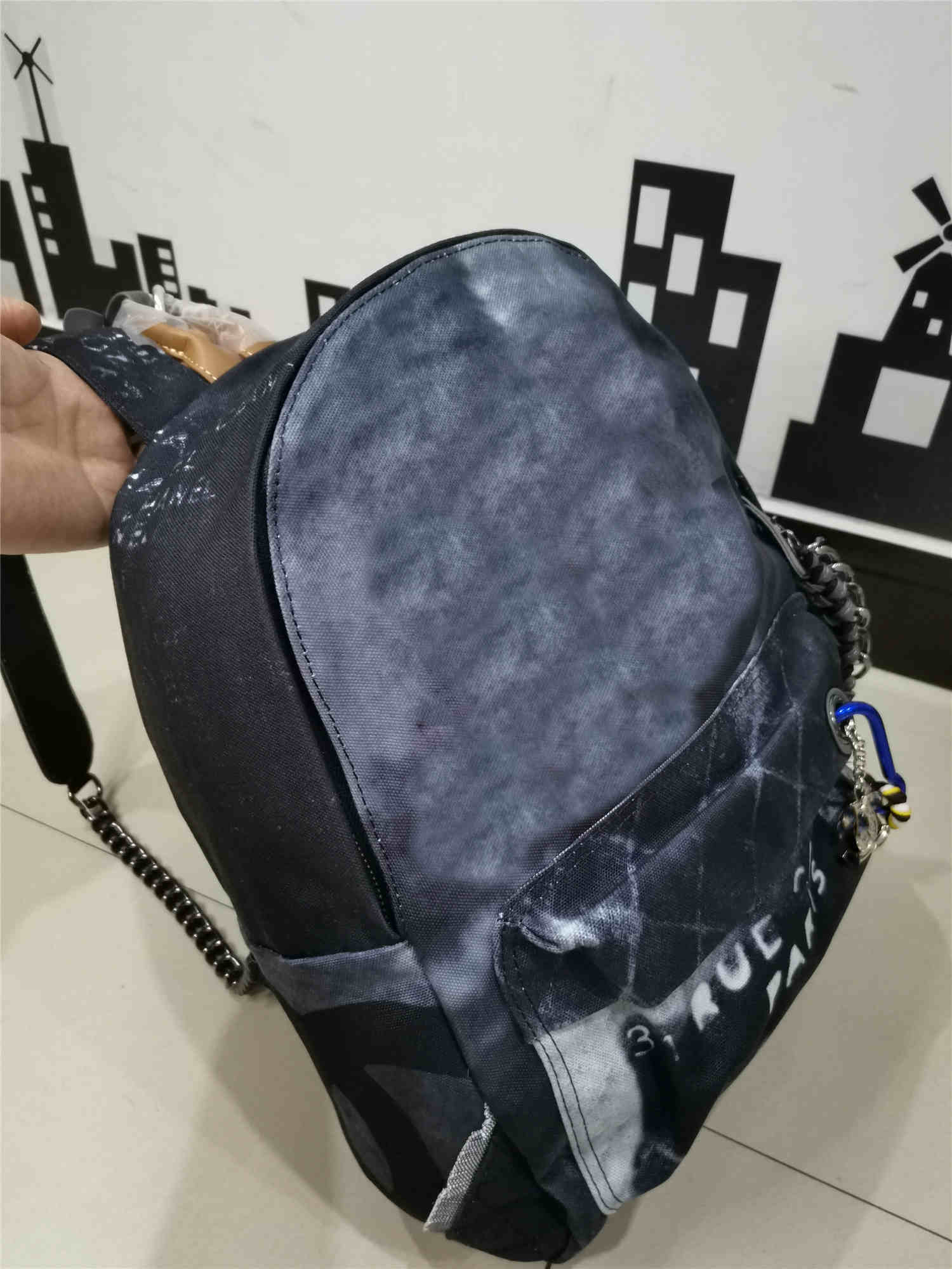 

2021Classic designer splicing backpack graffiti sports leisure bags mens and womens canvas camouflage travel bag handabg large capacity schoolba, Coffee