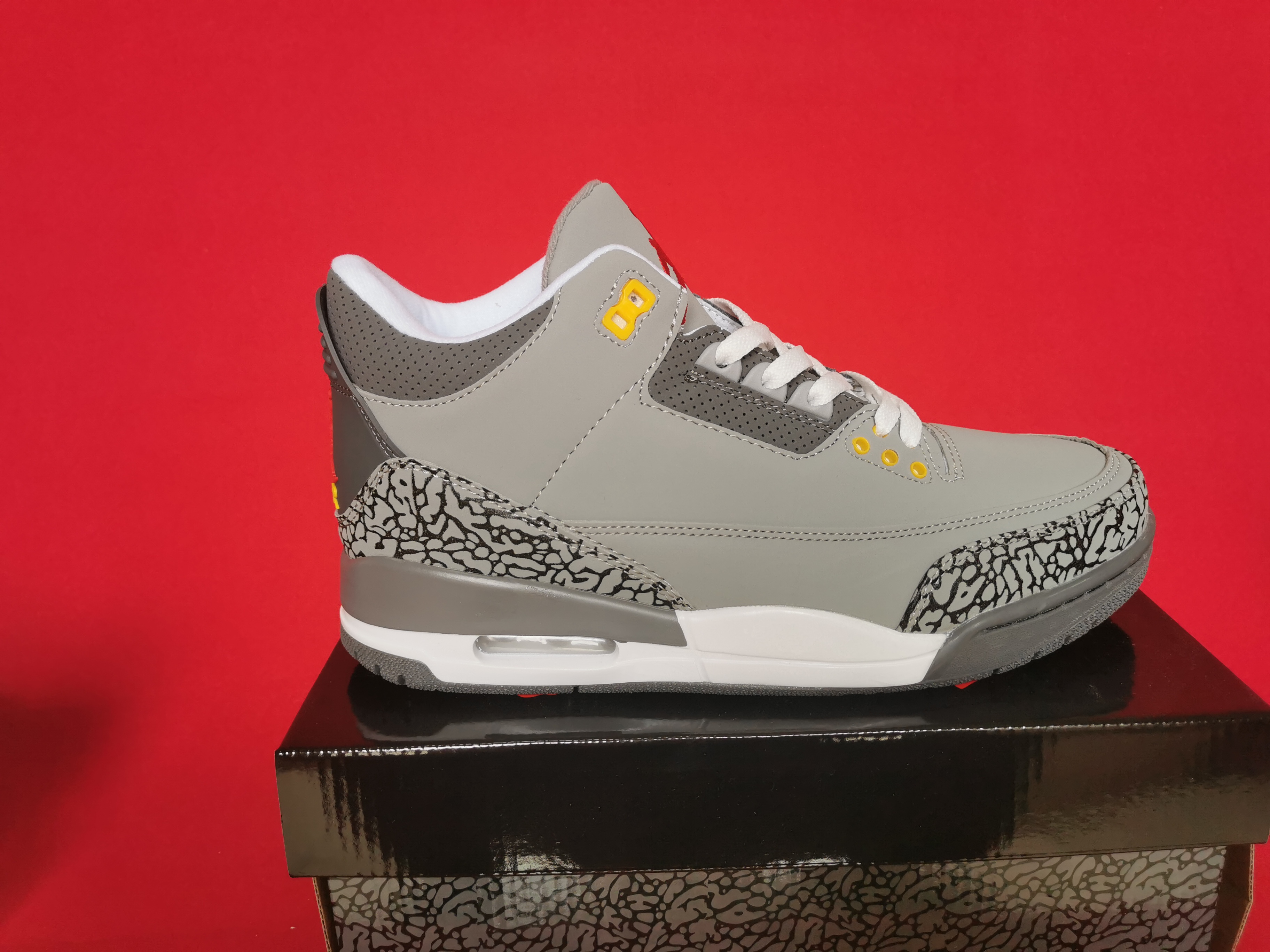 2021 new 3 Retro Cool Gray men basketball shoes Top quality Jumpman 3s III mens trainers youths Authentic sports sneakers male Athletic Shoe
2021 new 3 Retro Cool Gray men basketball shoes Top quality Jumpman 3s III mens trainers youths Authentic sports sneakers male Athletic Shoe