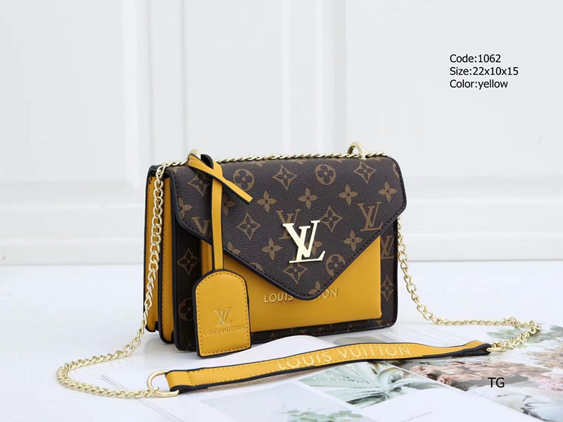 Luxurys Designer Women POCHETTE shoulder bag classic black handbag Leather chain shopping bags Crossbody lv louis vuitton GB55
Luxurys Designer Women POCHETTE shoulder bag classic black handbag Leather chain shopping bags Crossbody lv louis vuitton GB55