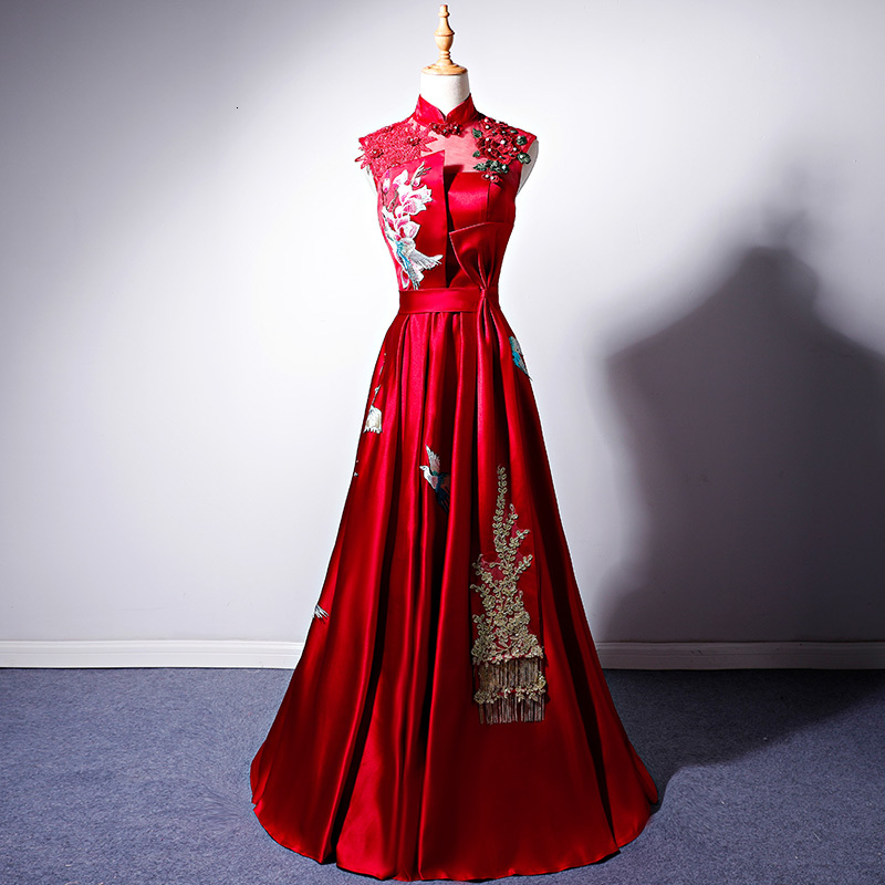 Chinese Traditional Embroidery Wedding Cheongsam Vestidos Qipao Luxury Backless Evening Gowns Classic Party Dress 65n5, Red
Chinese Traditional Embroidery Wedding Cheongsam Vestidos Qipao Luxury Backless Evening Gowns Classic Party Dress 65n5, Red