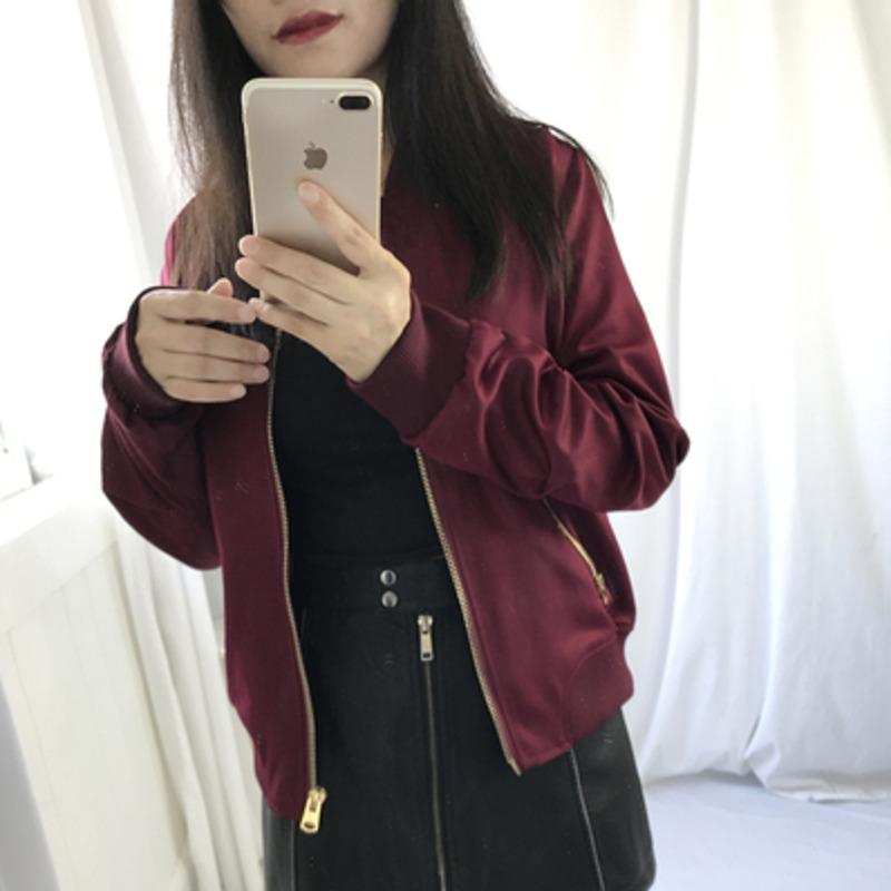 Women' Jackets Spring Autumn Fashion 2021 Trend Korean Style Thin Retro Jacket Stand-up Collar Zipper Solid Color, Black
Women' Jackets Spring Autumn Fashion 2021 Trend Korean Style Thin Retro Jacket Stand-up Collar Zipper Solid Color, Black