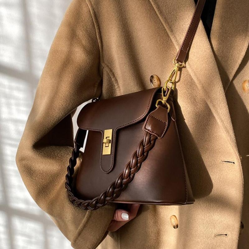 Weave Shoulder strap Armpit bag 2021 New High quality PU Leather Women's Designer Handbag High capacity Shoulder Messenger Bag, Black
Weave Shoulder strap Armpit bag 2021 New High quality PU Leather Women's Designer Handbag High capacity Shoulder Messenger Bag, Black