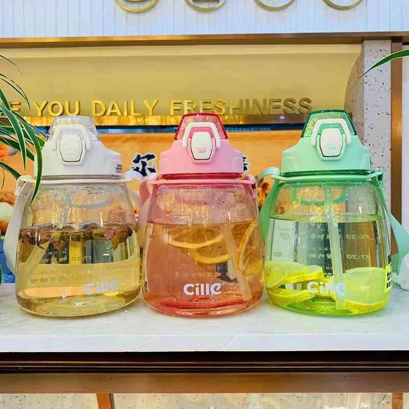Summer outdoor sports portable water large capacity plastic tube Xile net red belly cup
Summer outdoor sports portable water large capacity plastic tube Xile net red belly cup