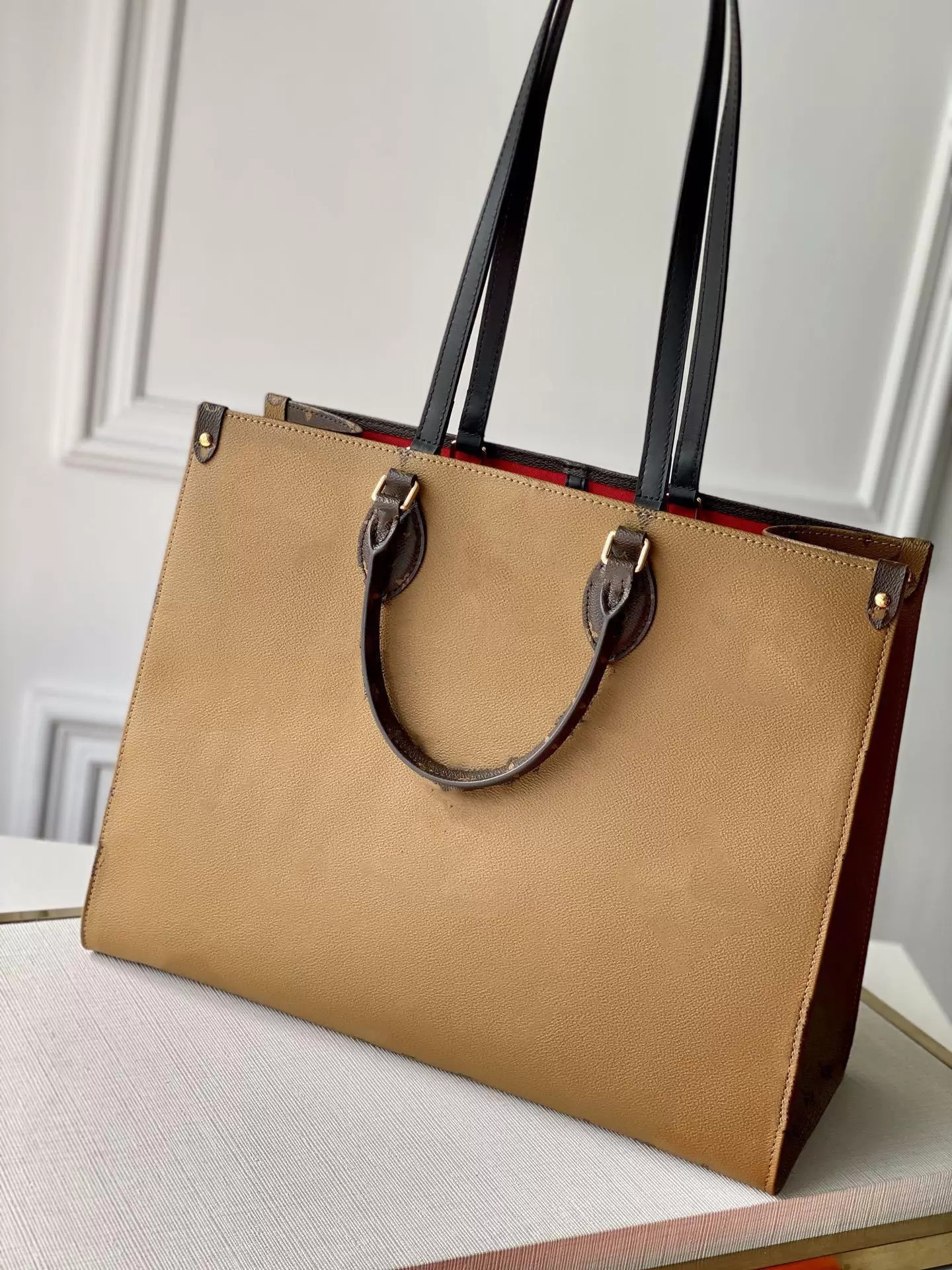 High Quality ON THE GO Onthego Top Women Luxurys Designers Crossbody Bags Womens Handbags Purse Tote Bag Ladies Casual Tote PVC Leather Shoulder Tote Female Purse, Black
High Quality ON THE GO Onthego Top Women Luxurys Designers Crossbody Bags Womens Handbags Purse Tote Bag Ladies Casual Tote PVC Leather Shoulder Tote Female Purse, Black