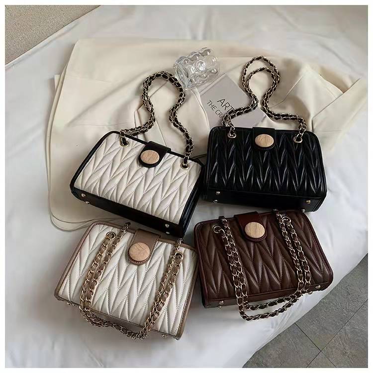 HBP Soft leather Cross Body Luxury messenger bag designer shoulder bags Lady Lingge Chain Bag High quality underarm bag Fashion handbag Bottom anti-wear rivets, Freight make up the difference (not for
HBP Soft leather Cross Body Luxury messenger bag designer shoulder bags Lady Lingge Chain Bag High quality underarm bag Fashion handbag Bottom anti-wear rivets, Freight make up the difference (not for