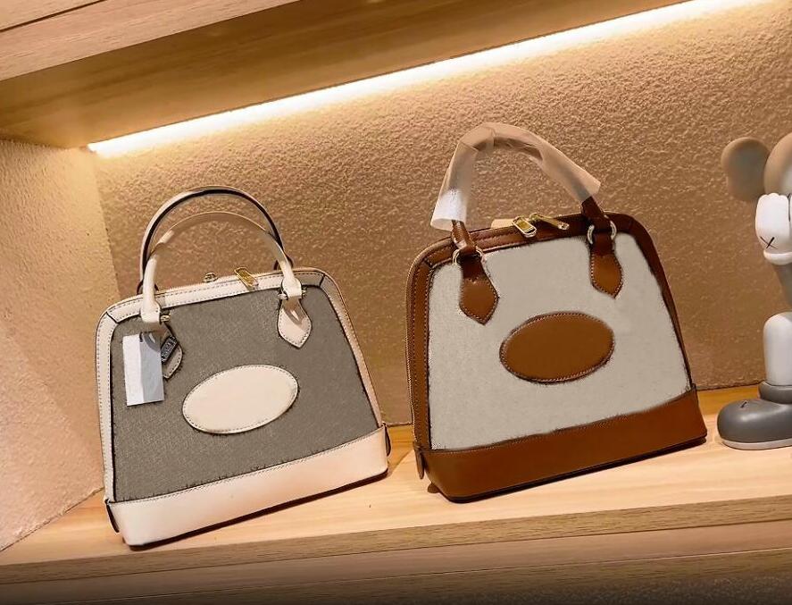 2022Fashion designer 1955 Tote handbags saddle bag shoulder bags small cute Horse clasp Handbag Classic canvas leather crossbody cell purses, White
2022Fashion designer 1955 Tote handbags saddle bag shoulder bags small cute Horse clasp Handbag Classic canvas leather crossbody cell purses, White