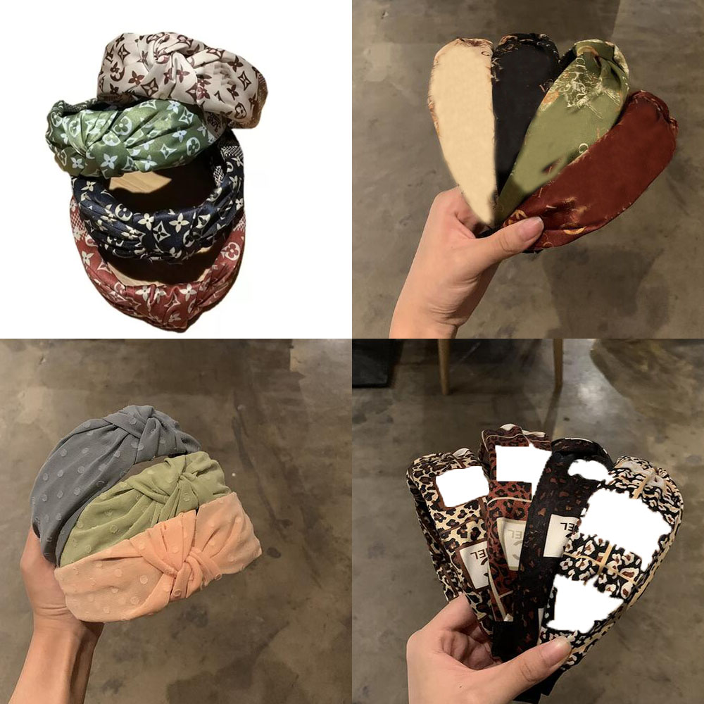 20color Design Korean High Quality PU Leather Headband Cowboy Cloth Letter Print Wide Edge Brand Designer Knot Hair Hoop for Women Headwear Headwrap Accessories
20color Design Korean High Quality PU Leather Headband Cowboy Cloth Letter Print Wide Edge Brand Designer Knot Hair Hoop for Women Headwear Headwrap Accessories