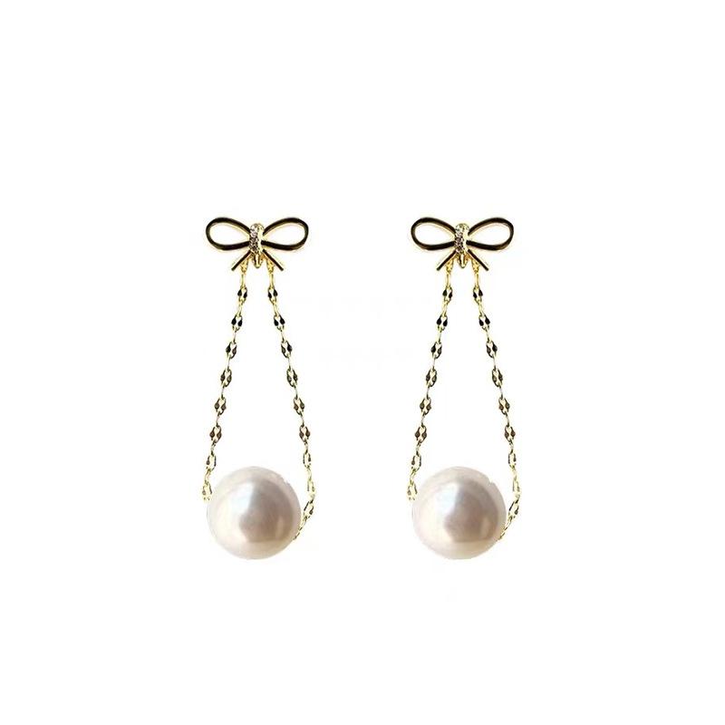 Dangle & Chandelier Light Luxury High Sense Bow Freshwater Pearl Tassel Long Earrings Female Fashion Simple Product Trendy Temperament, Silver
Dangle & Chandelier Light Luxury High Sense Bow Freshwater Pearl Tassel Long Earrings Female Fashion Simple Product Trendy Temperament, Silver