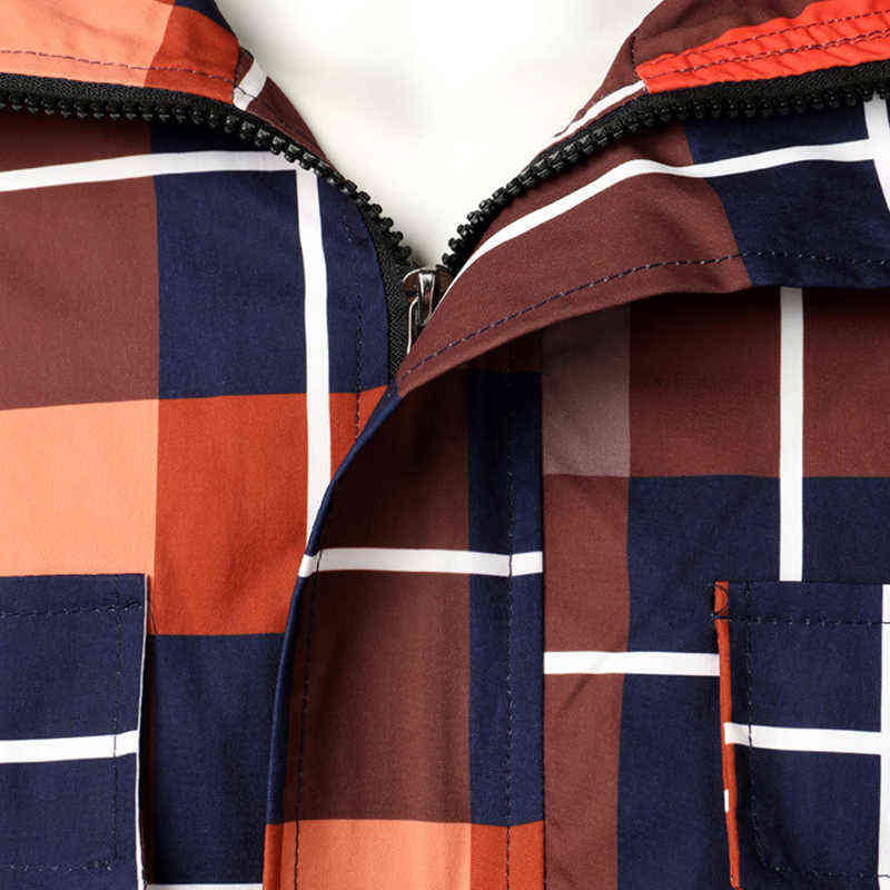 Men Long Trench Coats Autumn Men Hooded Casual Plaid Jackets 2020 Fashion Streetwear Trench coat Windbreaker Outerwear Jacket Y1122