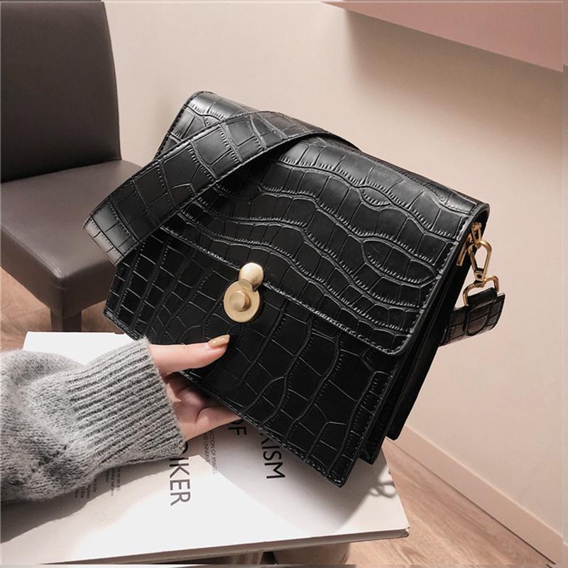 Vintage Crocodile Pattern Wide Strap Shoulder Bags For Women Designer PU Leather Crossbdoy Bags High Quality Lock Work 2021, Smooth black
Vintage Crocodile Pattern Wide Strap Shoulder Bags For Women Designer PU Leather Crossbdoy Bags High Quality Lock Work 2021, Smooth black