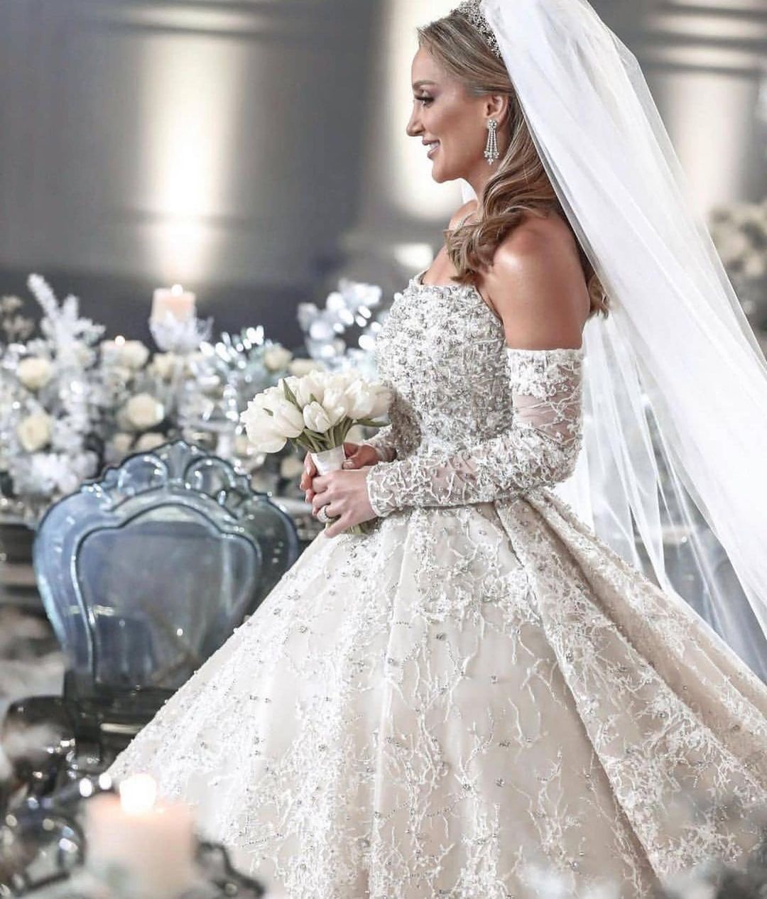 Saudi Arabia Full Beading Ball Gown Wedding Dress Off Shoulder Removable Long Sleeve Luxury Lace Sequins Appliques Bridal Gowns Crystal Bride robes de