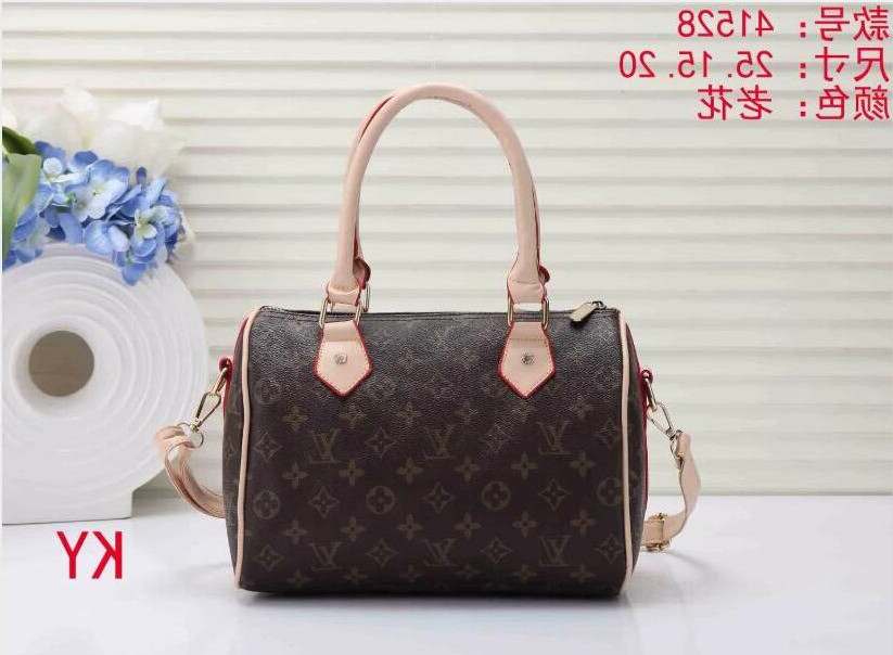 Women Messenger Travel bag Classic Style Fashion bags Shoulder womenBags Lady Totes handbags Speedy 30 cm With Gold lock 15
Women Messenger Travel bag Classic Style Fashion bags Shoulder womenBags Lady Totes handbags Speedy 30 cm With Gold lock 15