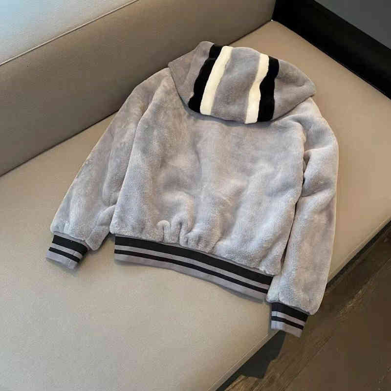 Men's Fur & Faux designer jacket Fashion wool men's street trend ladies couple autumn and winter zipper cardigan hooded parka 22RL, Customize
Men's Fur & Faux designer jacket Fashion wool men's street trend ladies couple autumn and winter zipper cardigan hooded parka 22RL, Customize