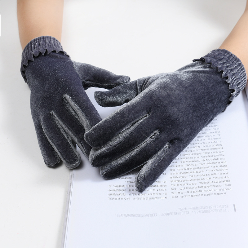 spring and winter men and women golden velvet warm cycling driving outdoor square dance windproof cold flannel elastic gloves, Black
spring and winter men and women golden velvet warm cycling driving outdoor square dance windproof cold flannel elastic gloves, Black