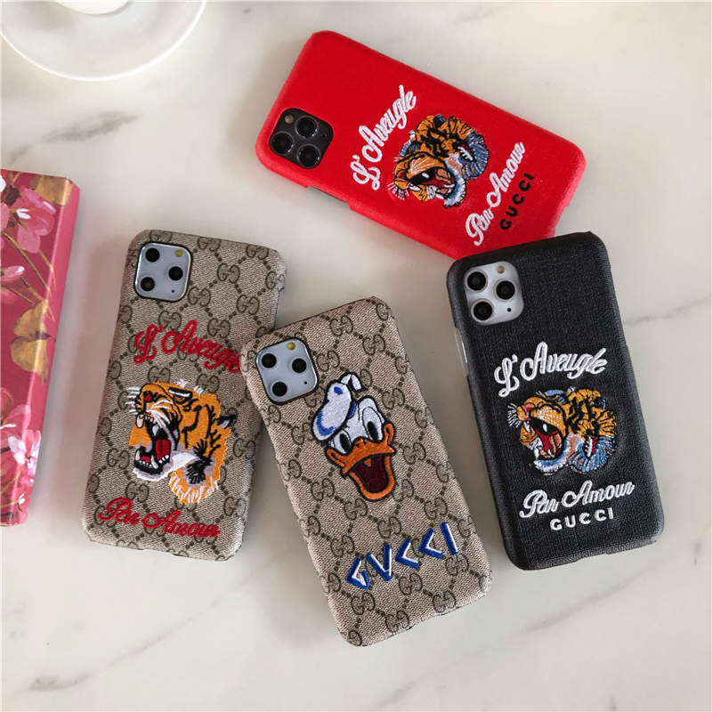 luxury Embroidery snake designer Leather Classic iphone11 12Pro XSMAX XR X protective phone case For Galaxy S20 S10 Note10 9 Cover
luxury Embroidery snake designer Leather Classic iphone11 12Pro XSMAX XR X protective phone case For Galaxy S20 S10 Note10 9 Cover