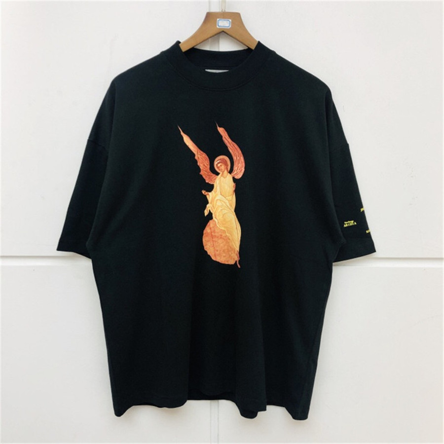 2021 New Kanye West Camiseta Jesus Rei T-shirts t Frente Asas Anjo Tipo Impresso Manga Carta Topos Cv7g, 14
2021 New Kanye West Camiseta Jesus Rei T-shirts t Frente Asas Anjo Tipo Impresso Manga Carta Topos Cv7g, 14