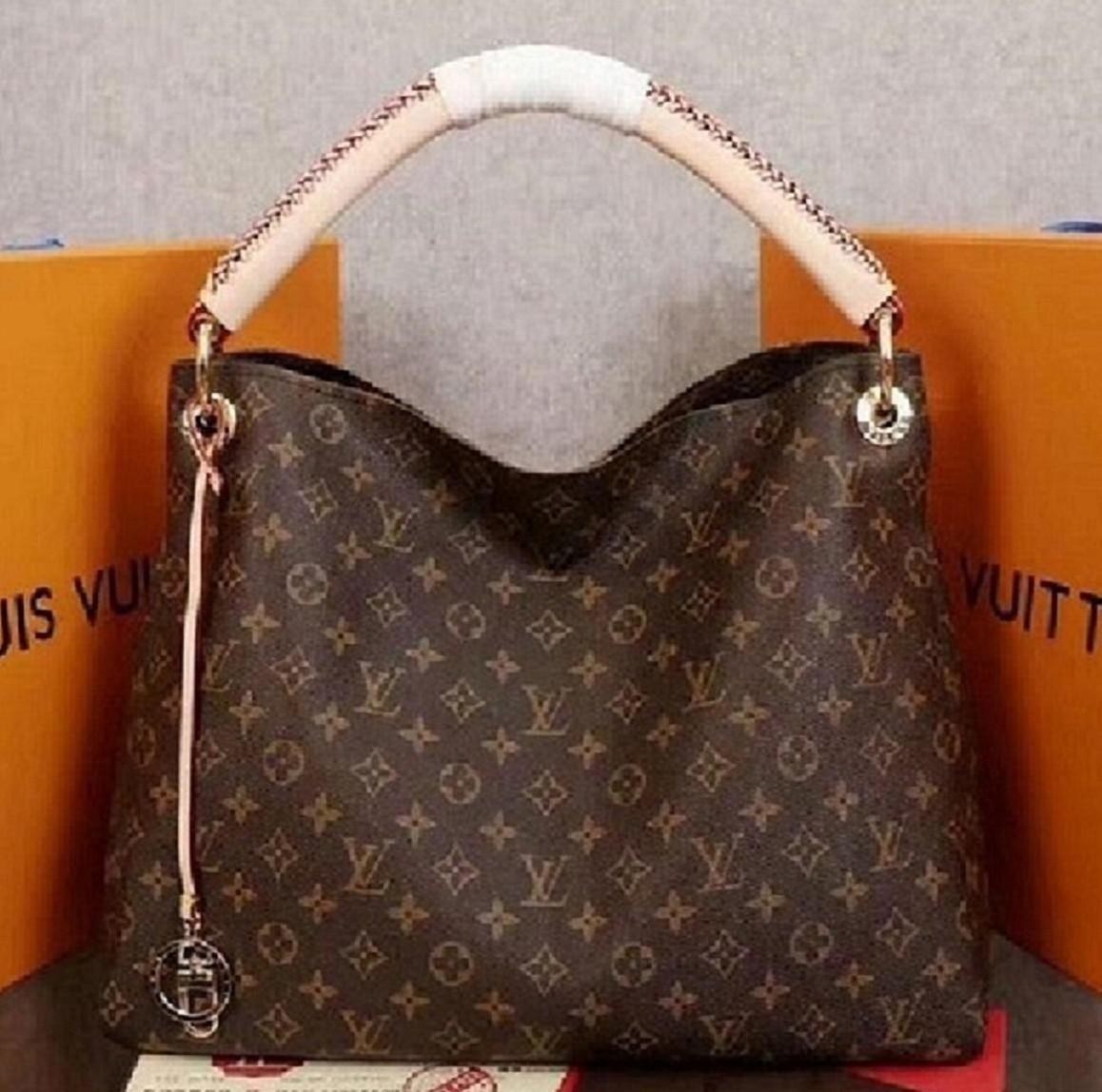 1-3 Fashion Crossbody Shoulder Bags Women Purse Handbags Messenger Bags Wallet Tote Clutch Designer Tote Women Wallet GGLVLouis&
1-3 Fashion Crossbody Shoulder Bags Women Purse Handbags Messenger Bags Wallet Tote Clutch Designer Tote Women Wallet GGLVLouis&