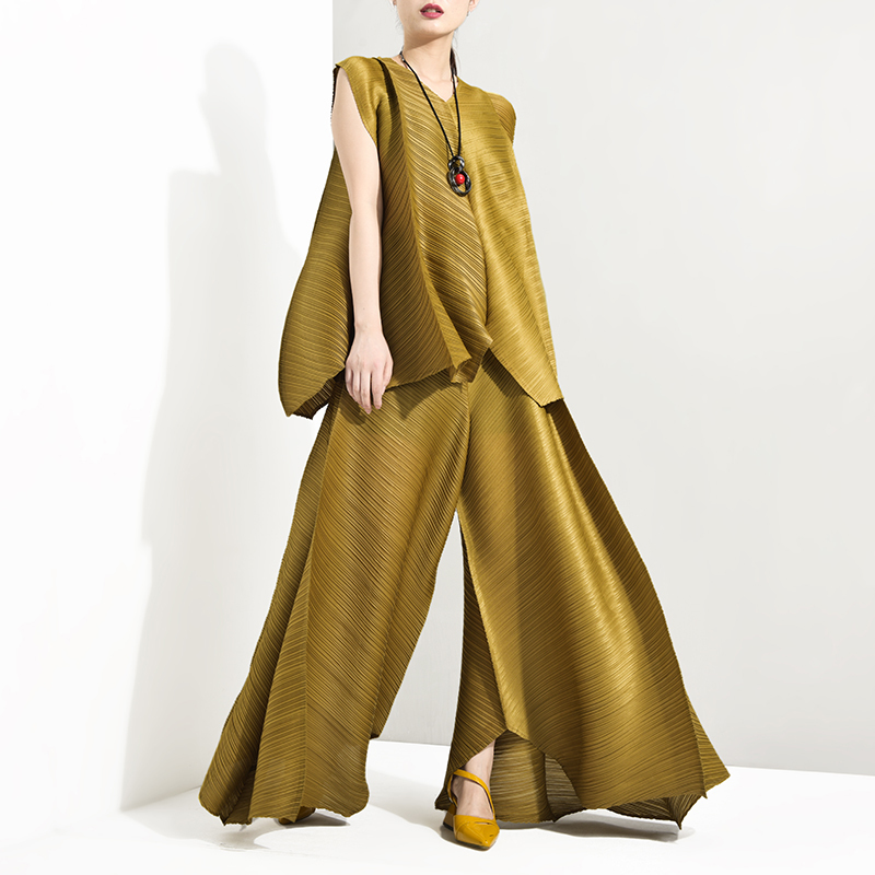 LANMREM Summer Fashion Temperament Women Loose Plus Casual Pleated Sleeveless Vest Loose Wide Leg Pants Suit TC194 210302