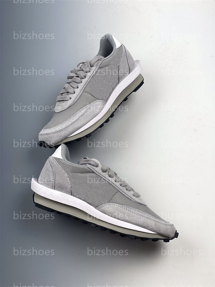 Fragment x LD Waffles Sports Shoe Light Smoke Grey Outdoor Sneakers Blackened Blue Void Obsidian Mens Shoes, Color 02
Fragment x LD Waffles Sports Shoe Light Smoke Grey Outdoor Sneakers Blackened Blue Void Obsidian Mens Shoes, Color 02